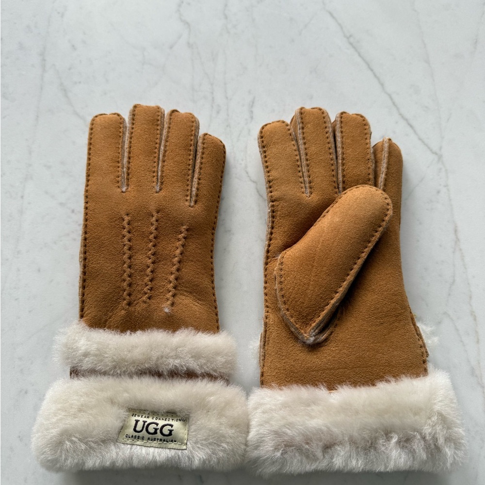 UGG Brown Shearling Gloves